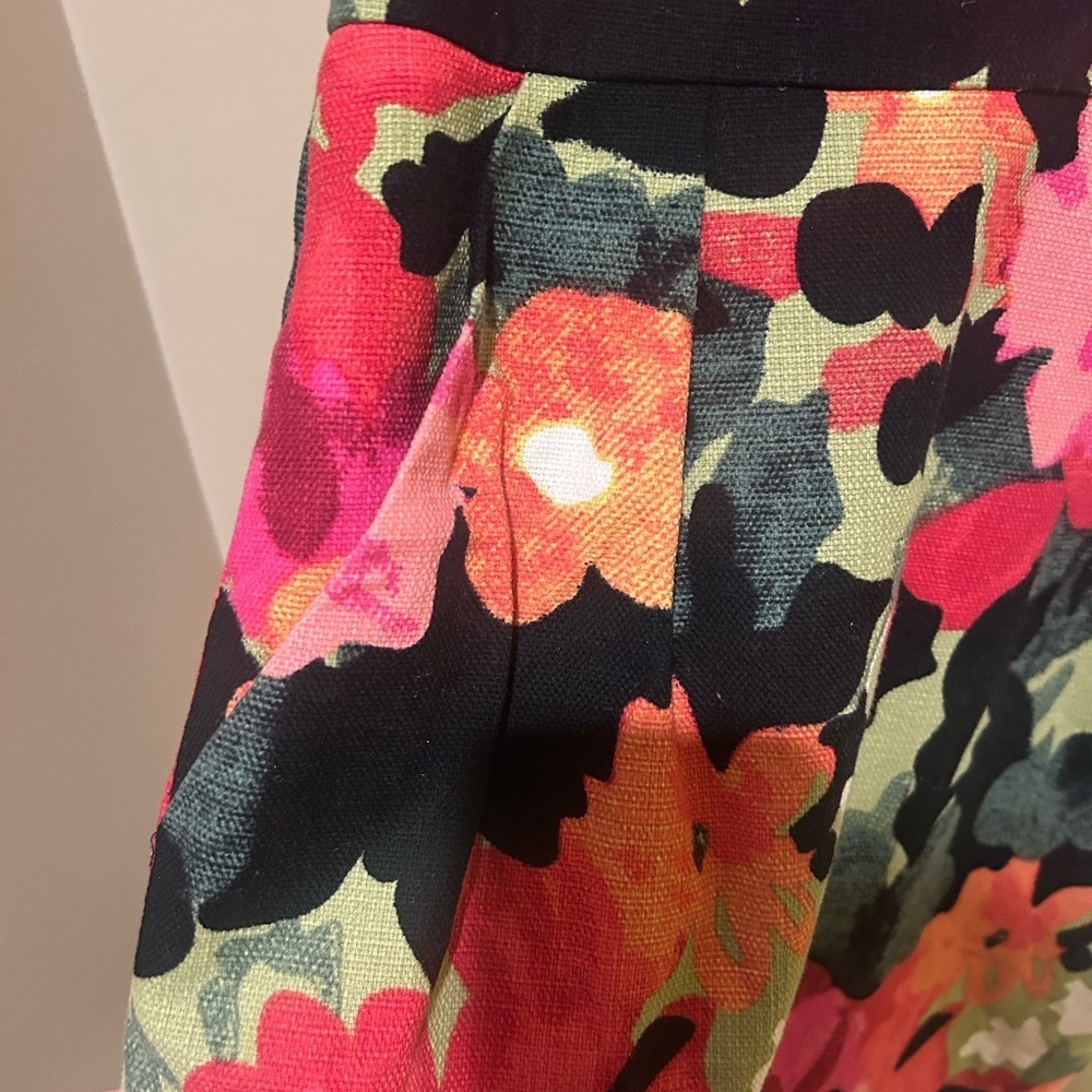 Anthropologie Tabitha Pink and Floral Ruffle Dress Gold Accents Size 12 - Picture 2 of 4